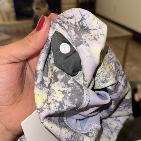 Lululemon Wunder Train High-Rise Tight 25"
Cinder Grain Smoked Spruce Multi - Picture 8 of 10